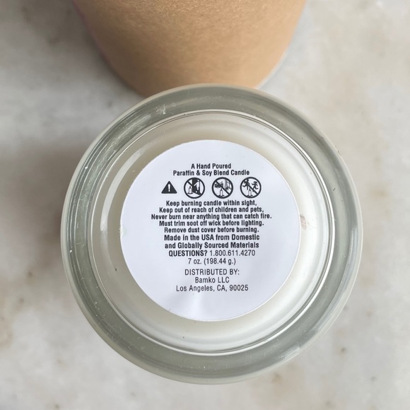 NWOT Insomnia Confetti Cookie Scented Candle - Picture 4 of 4